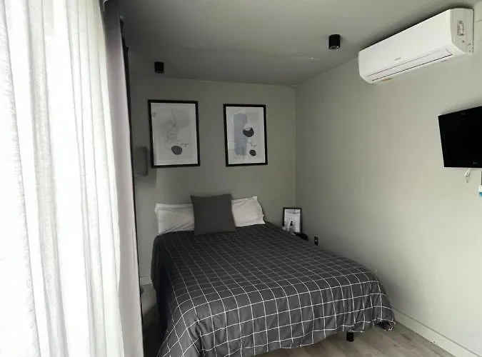 La Casa Contenedor * 사라고사